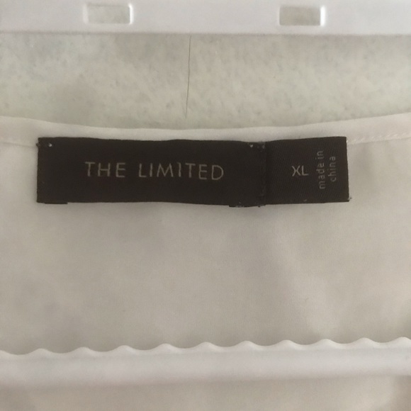 White blouse - Picture 2 of 3